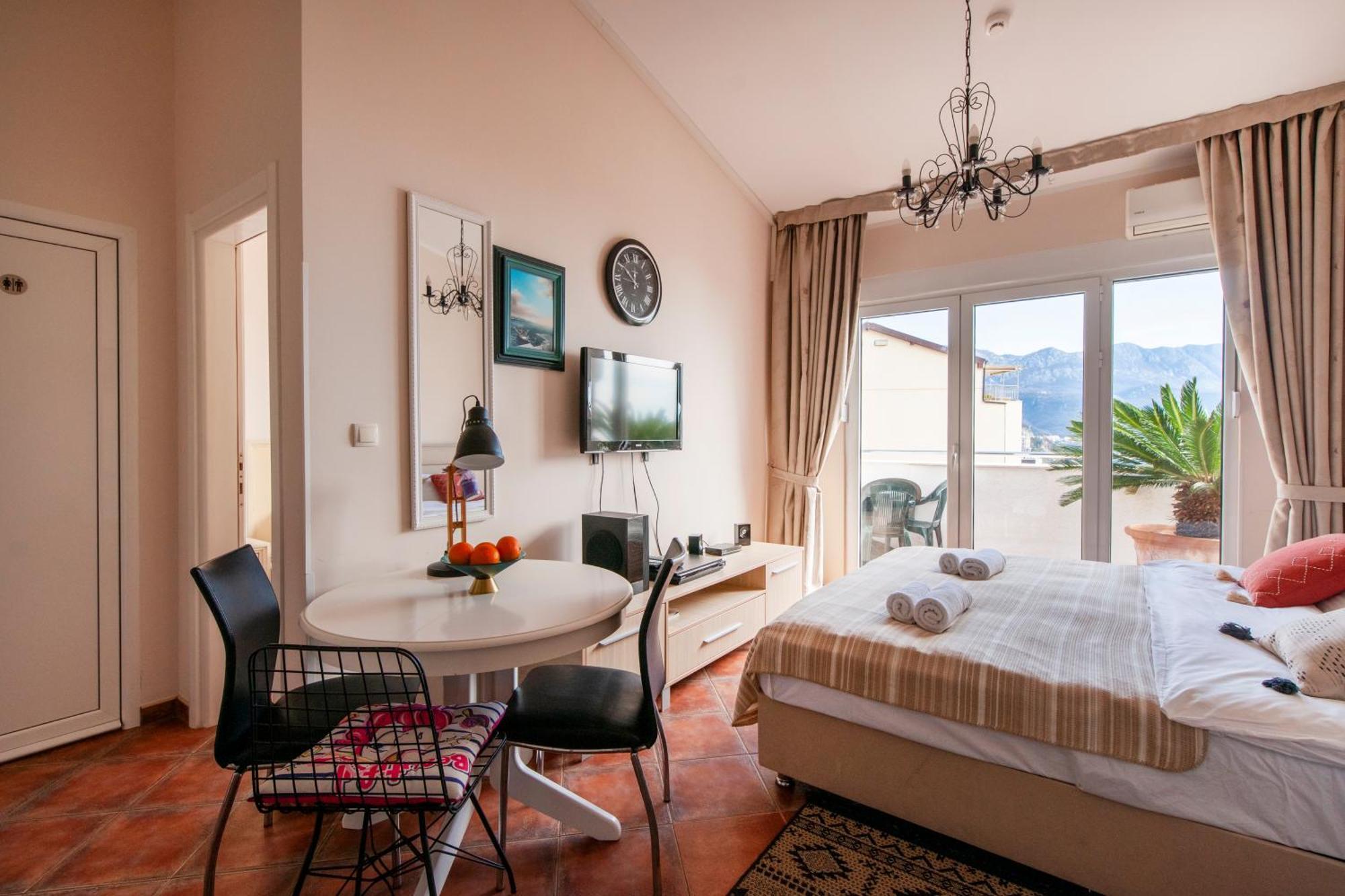Lux M & A Apartments Будва Экстерьер фото